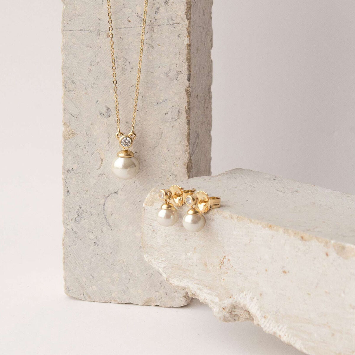 Ladies' Earrings Majorica 15305.01.1.E00.000.1 White Golden